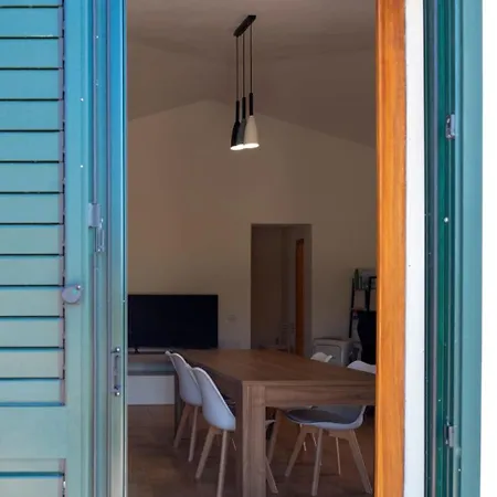 Elisabeth's House Prázdninový dům Villaputzu